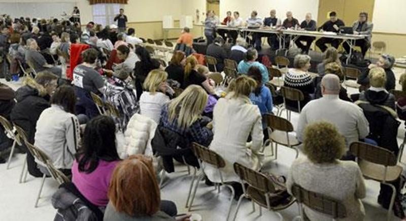 Environ la moitié des employés syndiqués de l'Hôtel des Seigneurs de Saint-Hyacinthe ont rejeté la dernière offre patronale réduisant ainsi tout espoir d'un retour au travail.