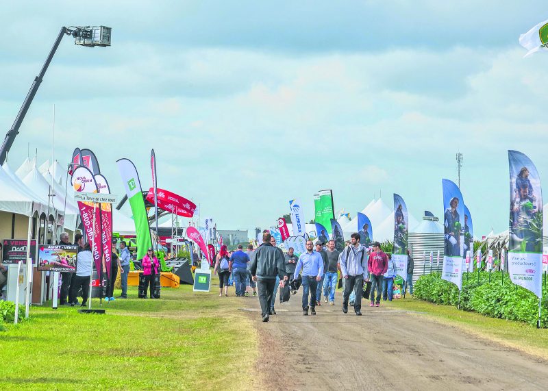Pour la présente édition, les organisateurs ont comptabilisé 18 043 visiteurs soit 3 890 personnes de plus que l’an dernier. On espère battre ce record d’affluence en 2018, année où l’on célébrera le 20e anniversaire de ce salon agricole à ciel ouvert.