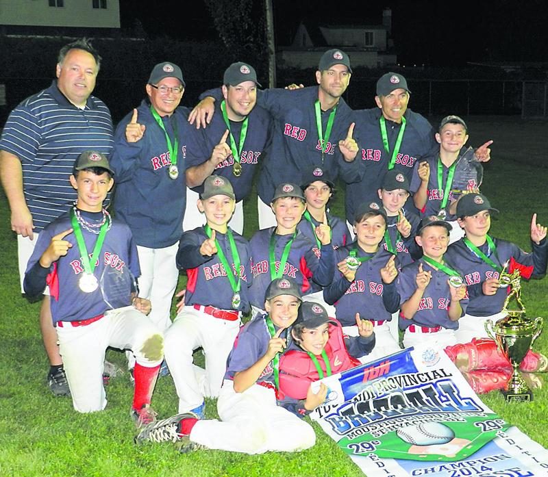 L’équipe gagnante de la classe AA, les Red Sox des Laurentides. Photo Courtoisie