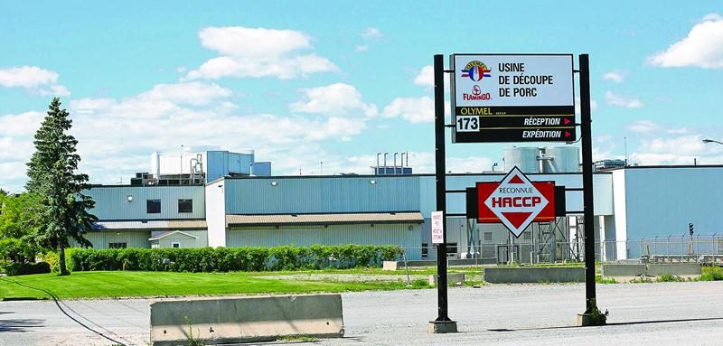 L’usine de découpe de porc de Saint-Simon pourrait devenir un lieu d’entreposage advenant la signature d’une nouvelle convention collective. Photothèque | Le Courrier ©