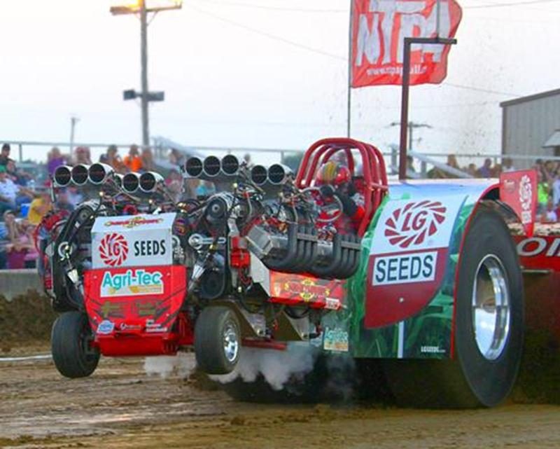 Les compétitions du Grand National de tire de tracteurs auront lieu les 1<sup>er</sup>, 2 et 3 août de 18 h 30 à 22 h 30.