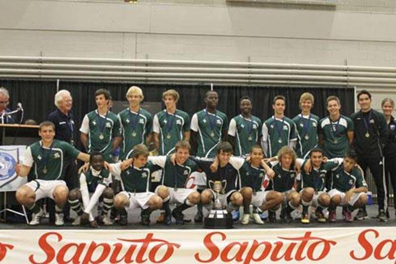L'Inter U16 AA masculin, champion 2011 de la Coupe Saputo AA.