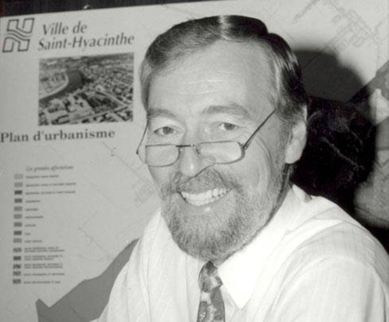 Bernard Avard a été conseiller municipal à la Ville de Saint-Hyacinthe de 1983 à 1996.