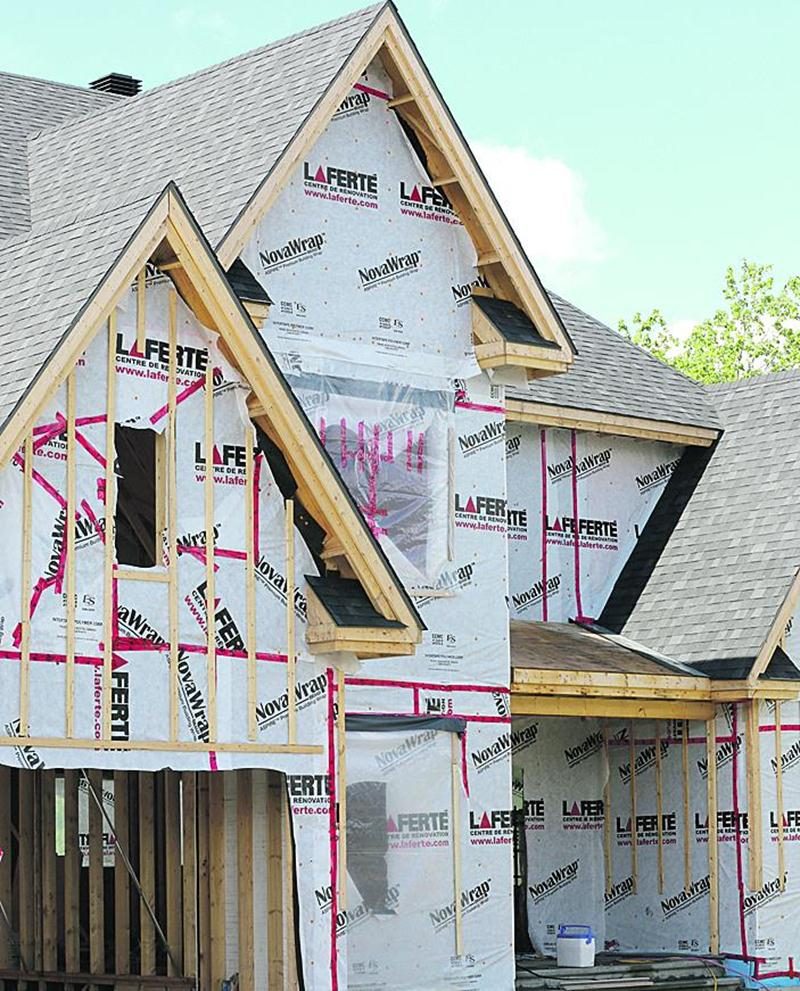 Un crédit de taxes foncières pendant trois ans est actuellement accordé aux nouveaux propriétaires de maisons neuves construites sur l’ensemble du périmètre urbain de Saint-Hyacinthe.  Photo Robert Gosselin | Le Courrier ©