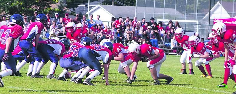 Le Drakkar a facilement défait les Patriotes 27 à 0 lors de la première joute de la saison de football scolaire. Photo Robert Gosselin | Le Courrier ©