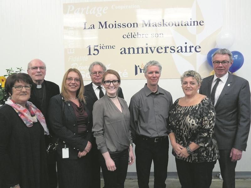 Sur la photo, dans l’ordre habituel : Claudine Gauvin, Mgr François Lapierre, Micheline Martel, Daniel Laplante, Virginie Breault-Lafleur, Pierre Provost, Manon Desrosiers et Claude Corbeil.