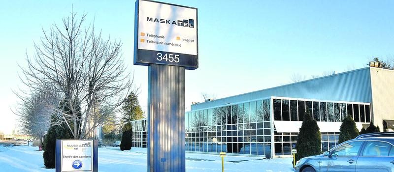 Le siège social du Groupe Maskatel situé sur le boulevard Choquette à Saint-Hyacinthe est à vendre. Photo François Larivière | Le Courrier ©