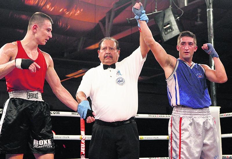 Frédérick Messier a signé sa 32e victoire chez les amateurs à l’occasion du gala Rapides et Dangereux. Photo Robert Gosselin | Le Courrier ©