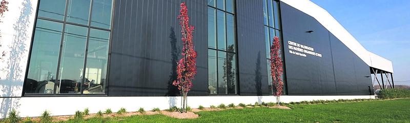 Construit dans le parc industriel Théo-Phénix, le CVMO sera équipé d’un troisième biofiltre anti odeurs qui coûtera à lui seul 1,3 million $. Photo François Larivière | Le Courrier ©