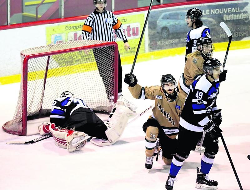 Les Lauréats l’ont emporté 4 à 2 face à l’Arctic de Saint-Léonard dimanche.  Photo Robert Gosselin | Le Courrier ©