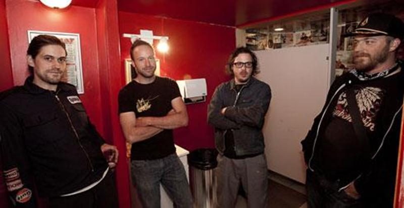 Les membres du groupe Les Crack Kills, soient Maxime Bouliane, Christian Boileau, Étienne Ménard, Frédérick Michon et, absent de cette photo, Francis Landreville.
