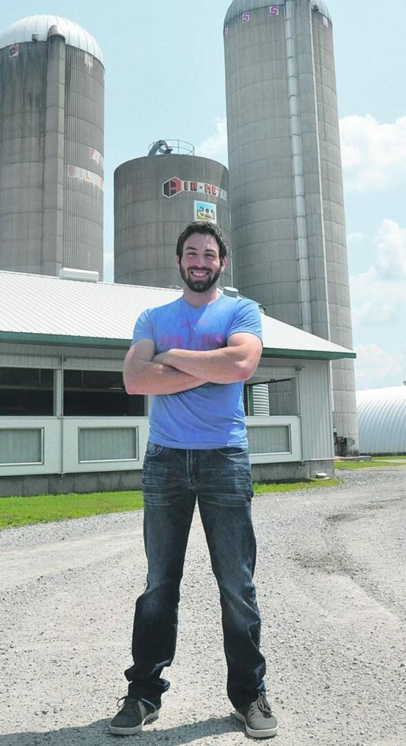 Michaël Gilson, producteur laitier à Upton, pourrait participer à la prochaine saison de L’amour est dans le pré à V.