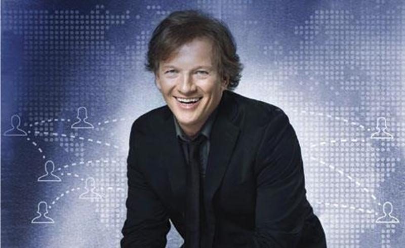 L'imitateur André-Philippe Gagnon présentera le spectacle <em>André-Philippe Gagnon est un réseau social</em> le dimanche 10 juin au Centre des arts Juliette-Lassonde dès 20 h.