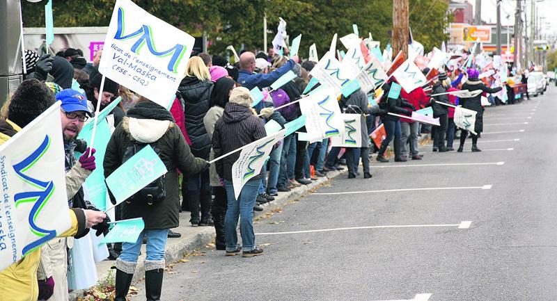 Les membres du syndicat Val-Maska ont accepté dans une proportion de 85 % l’entente de principe négociée avec Québec et mettront ainsi fin aux moyens de pression qui ont perturbé la vie scolaire depuis la rentrée. Photothèque | Le Courrier ©