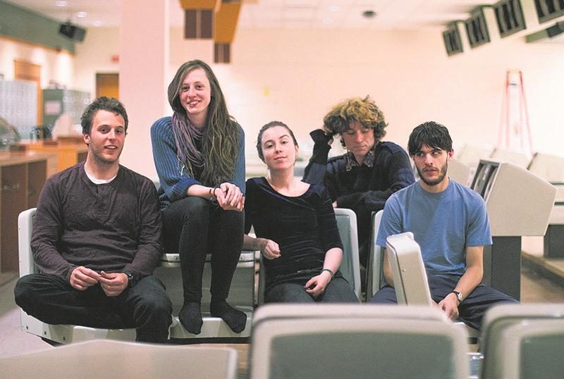 L’album Les oiseaux d’hiver est sorti à l’automne 2016, mais Johannie Tremblay travaille déjà sur de nouvelles pièces. Sans se donner de but précis, le groupe aimerait bien lancer un deuxième album pour 2018. Photo Clara Lacasse