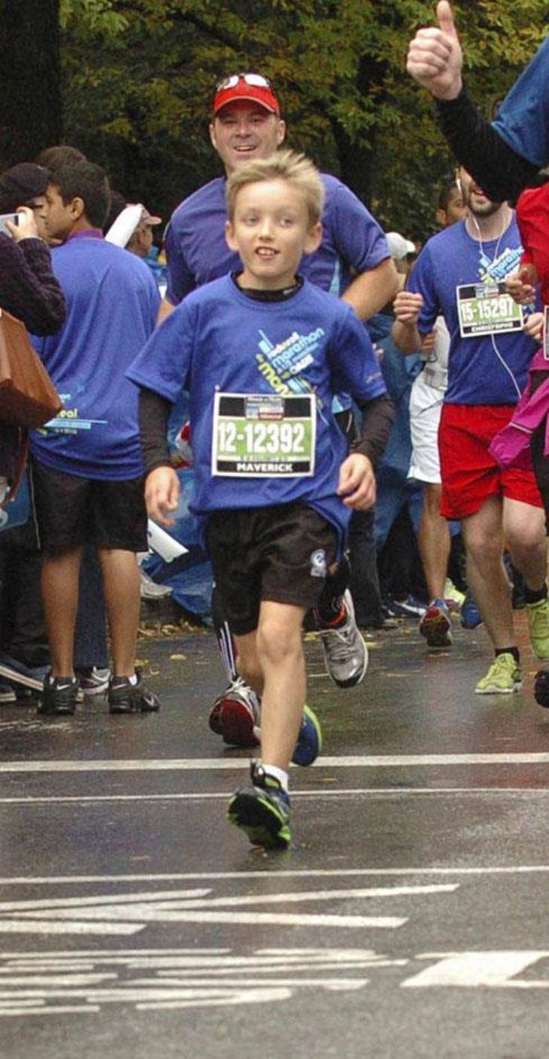 Maverick Cordeau, âgé de seulement 10 ans, a parcouru la distance du demi-marathon en 2 h 5 min 48 s.