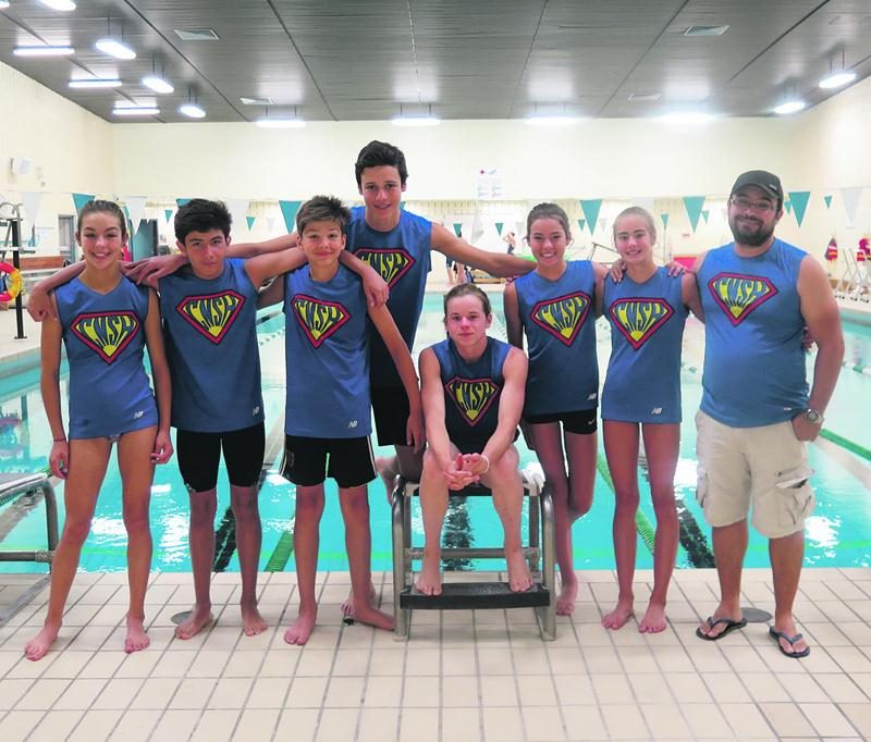 Sur la photo, Perrine Bouchard, German Gonzalez Martinez, Jacob Dautrey, Charles Laflamme, Zachary Gosselin, Alexanne Péloquin, Juliette Godin et l’entraîneur Aziz Redouane. Absent : Christophe Raymond. Photo Courtoisie