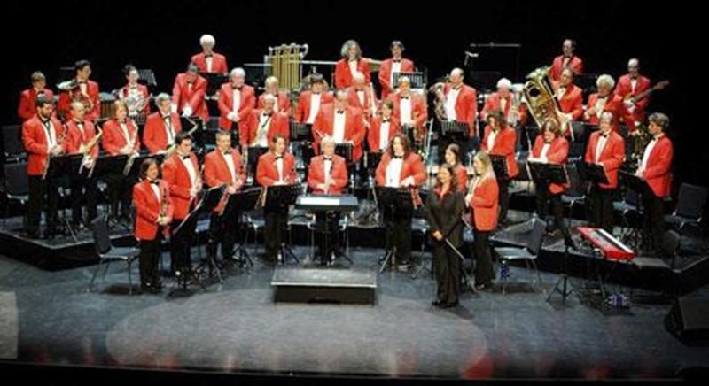 La Société Philharmonique permet aux musiciens de la région de Saint-Hyacinthe et des environs d’évoluer au sein d’un groupe musical. Cette participation à notre harmonie perfectionne la culture musicale des membres et ce, pour le plus grand bénéfice du public lors de nos concerts. La Société Philharmonique a repris ses activités et est toujours à la recherche de musiciens (flûtes, clarinettes, trompettes, trombones). Les personnes intéressées à joindre ses rangs peuvent communiquer avec nous à