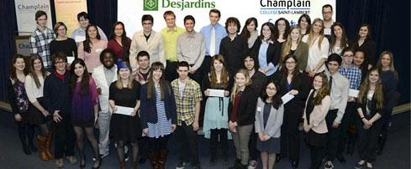 Clémence Therrien, une étudiante de Saint-Hyacinthe, a reçu une Bourse d’excellence Desjardins d’une valeur de 750 $ lors de la Soirée de remise des bourses aux étudiants du Collège Champlain Saint-Lambert. Au cours de la soirée, un montant de 32 000 $ en bourses d’études a été remis aux 43 boursiers qui se sont démarqués dans leur programme d’études. Cet événement a été rendu possible grâce aux contributions financières de la Fondation du Collège Champlain Saint-Lambert, le Groupe Excelso ainsi