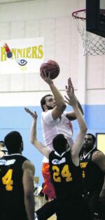 Les Estacades signent leur première victoire face aux Stars