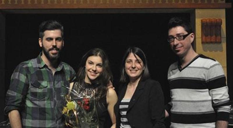 Dans l'ordre habituel : Éric Pothier, membre du jury, Mathilde Richer, récipiendaire, Anne Lemieux, technicienne en loisir au Service à la vie étudiante du Cégep de Saint-Hyacinthe et Martin Brodeur, membre du jury.