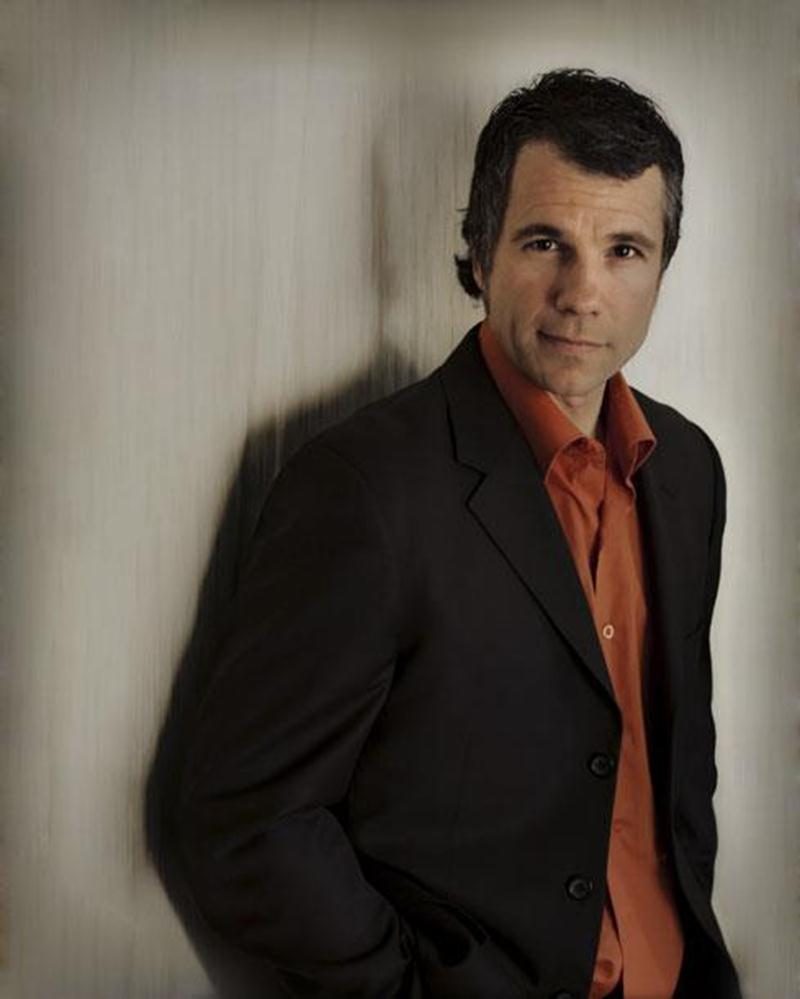 Bruno Pelletier présentera son spectacle <em>Noël intime avec Bruno Pelletier et son quatuor piano-cordes</em> le samedi 19 novembre à la salle théâtre La Scène.