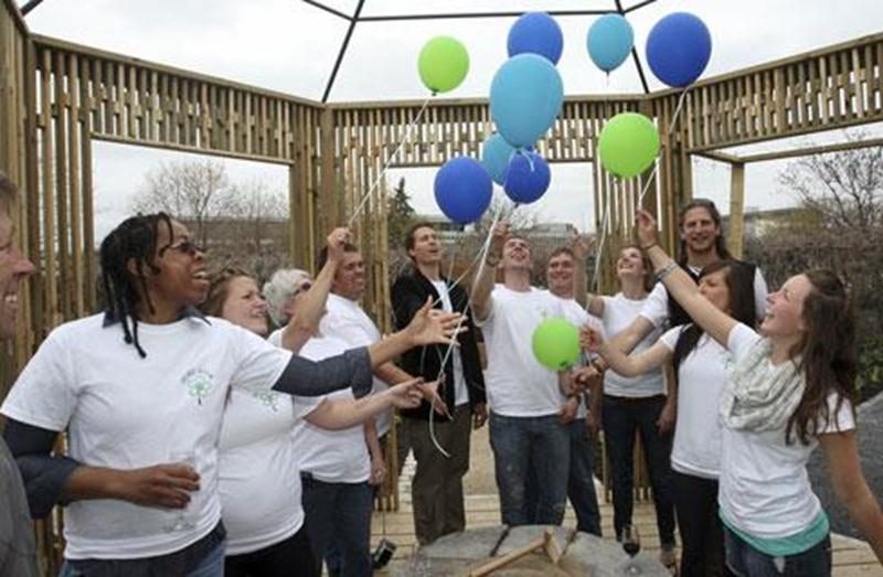 Les finissants du programme Paysage et commercialisation en horticulture ornementale de l'Institut de technologie agroalimentaire sont fiers d'inaugurer le nouveau jardin « Flore et sens ».
