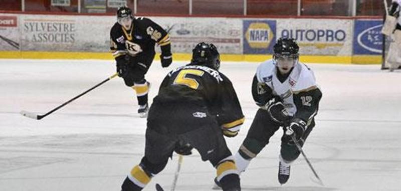 Simon Tremblay a marqué son quatrième but de la saison dans la défaite face aux Condors de Kahnawake.