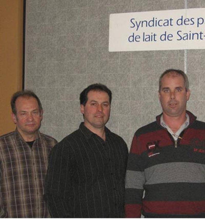 Sur la photo, de gauche à droite, le nouveau président du syndicat, Yvon Boucher, le 1 er vice-président, François Cournoyer, et Charles Graveline, le 2 e vice-président.