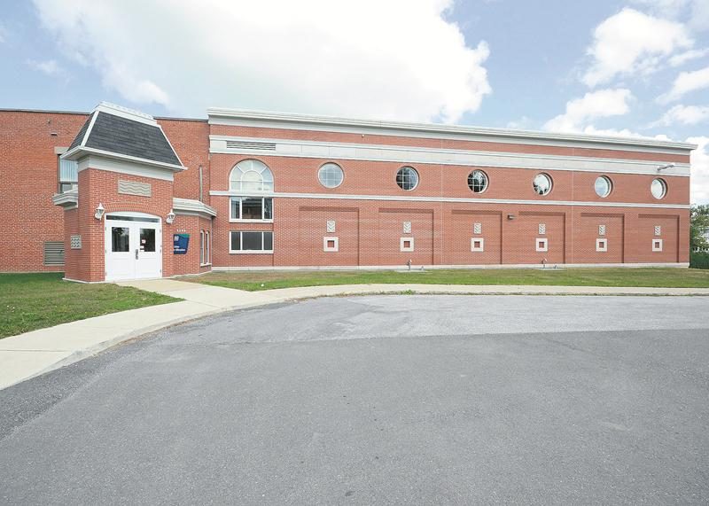 La mise aux normes de l’usine de filtration de la rue Girouard Ouest est le projet le plus coûteux que la Ville a soumis aux fins de subvention dans le cadre du nouveau Fonds chantiers Canada-Québec. Photo François Larivière | Le Courrier ©