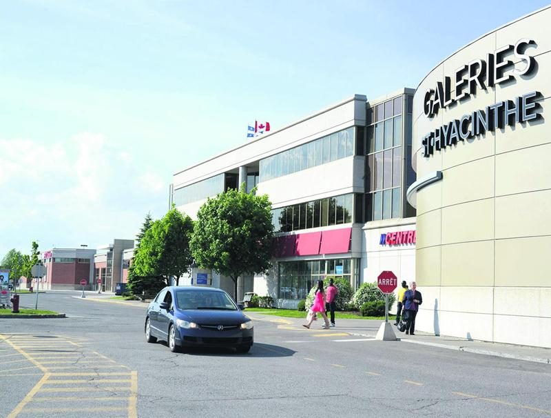 Le futur centre de congrès municipal et l’hôtel qui le desservira seront construits sur un ­emplacement jouxtant les Galeries St-Hyacinthe, propriété des Centres d’achats Beauward. Photothèque | Le Courrier ©