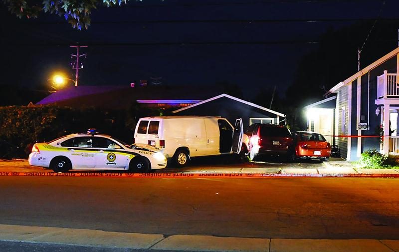 La folle course a pris fin sur la rue Saint-Edgard à Drummondville, où une femme dans la vingtaine et un homme dans la trentaine ont été arrêtés. Photo Éric Beaupré