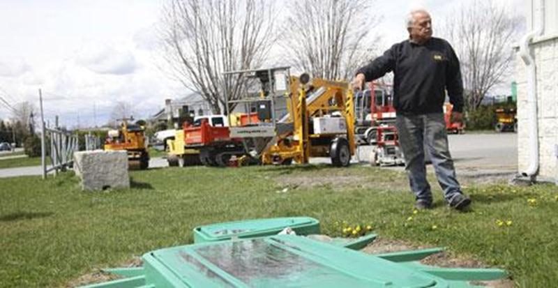 Marcel Leblanc, le propriétaire d'Outiloc, a investi environ 25 000 $ dans l'aménagement d'un nouveau système d'épuration sophistiqué.