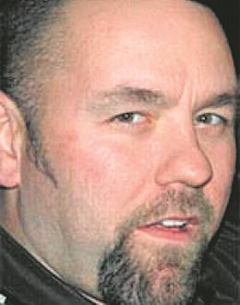 Surnommé KC, le Maskoutain Gaétan Brisebois est en cavale depuis 2009. Il était encore recherché en vertu d’un mandat pancanadien pour crime organisé. Les accusations portées contre lui lors de l’Opération SharQC viennent d’être abandonnées.