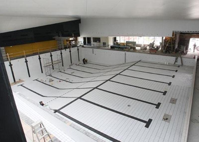 Les travaux se poursuivent au Centre récréoaquatique.