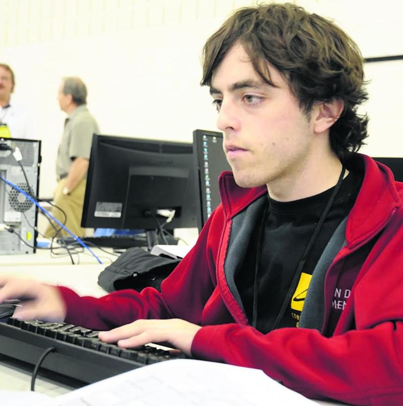 Alexandre Lavoie St-Amand était un enseignant au programme de Dessin de bâtiment à l’École professionnelle de Saint-Hyacinthe depuis 2013. À titre d’étudiant, il avait tout raflé aux Olympiades de la formation professionnelle en 2010. Photo Robert Gosselin | Le Courrier ©