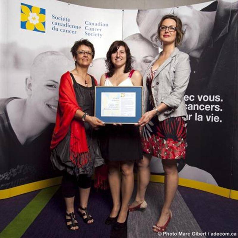 Lise Trudel et Stéphanie Nadeau ont reçu l'un des trois grands prix canadiens en compagnie de Mélanie Champagne, analyste des politiques à la SCC et responsable de la défense de l’intérêt public à la Division du Québec de la SCC.