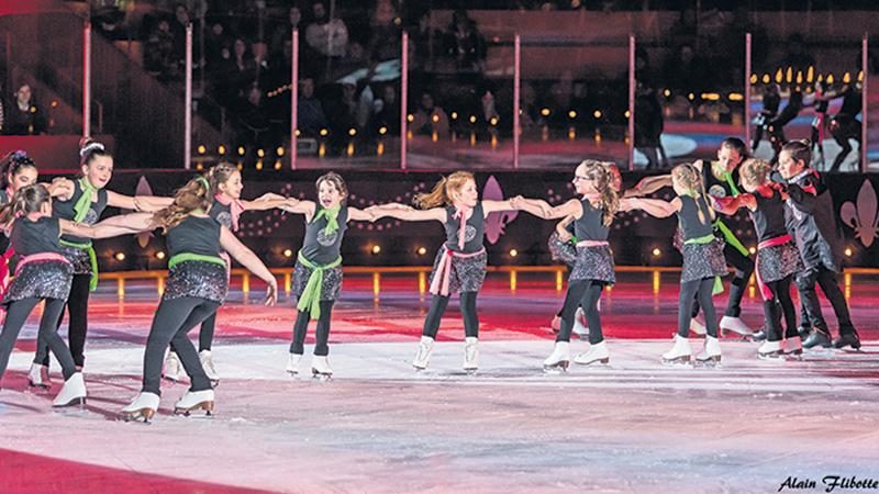 Un spectacle coloré pour le club de patinage artistique