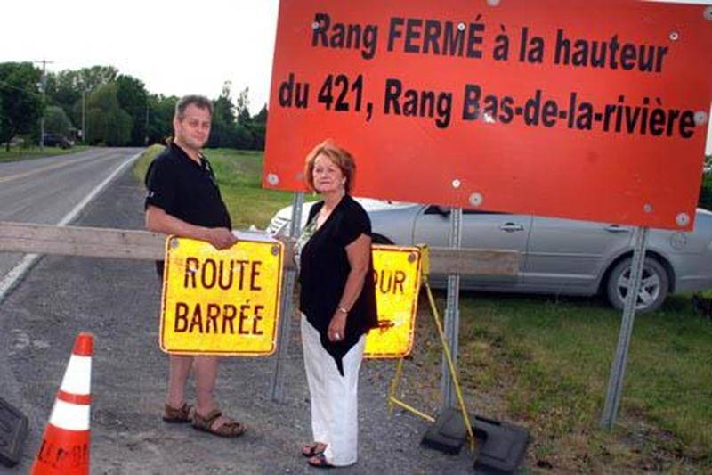 Jean-Pierre Lapointe et Sylvie Beauregard déposeront une pétition de 1000 signatures au conseil municipal de Saint-Pie.