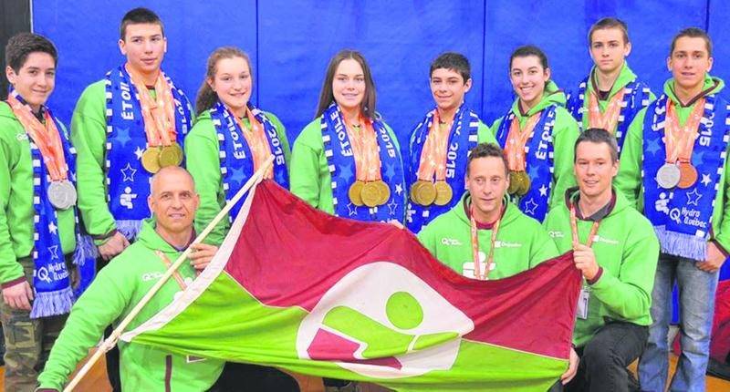 L’équipe d’haltérophilie a amassé 18 médailles d’or, établissant un nouveau record pour la ­discipline aux Jeux du Québec. Photo Facebook
