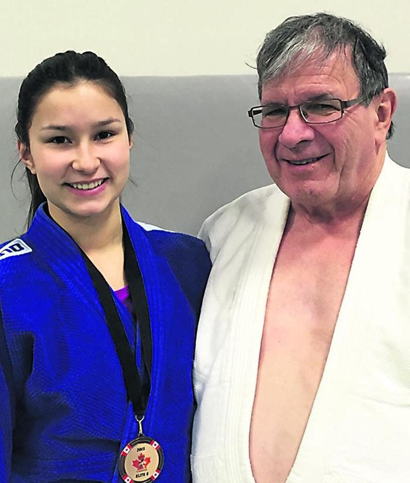 Audrey Poirier est la 70e ceinture noire formée par l’entraîneur Louis Graveline. Photo Courtoisie