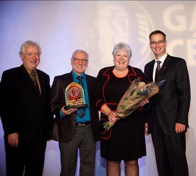 Maria Labrecque-Duchesneau, fondatrice et directrice générale d'Au Coeur des Familles Agricoles, un organisme qui a pour mission la création d'un réseau d'entraide, a reçu le prix Honoris Causa du Gala Cérès 2012. Mme Duchesneau s'est fixée comme mission entre autres de sensibiliser la population à la situation de détresse que vivent plusieurs personnes oeuvrant dans l'agriculture. À ce titre, cette intervenante psychosociale issue du milieu agricole souhaite implanter à Saint-Hyacinthe une mais