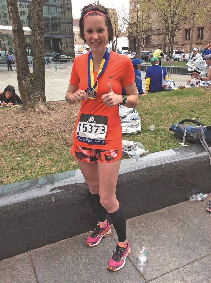 Une survivante du cancer complète le marathon de Boston