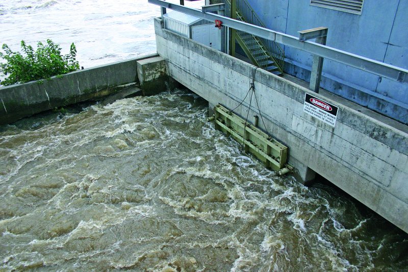 Située au centre-ville de Saint-Hyacinthe, la centrale privée T.-D.-Bouchard possède une puissance installée de 2,55 mégawatts. Photothèque | Le Courrier ©