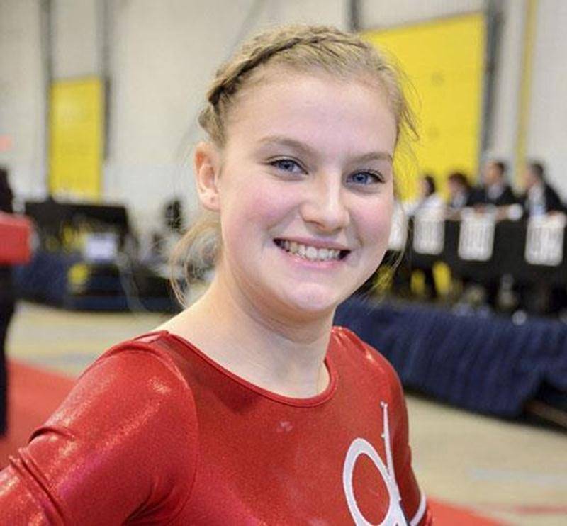 Stéphanie Pelletier fait partie de la douzaine d'athlètes maskoutains qui se sont qualifiés pour le Championnat canadien de gymnastique acrobatique lors de la 3 e Coupe Québec présentée à Saint-Hyacinthe.