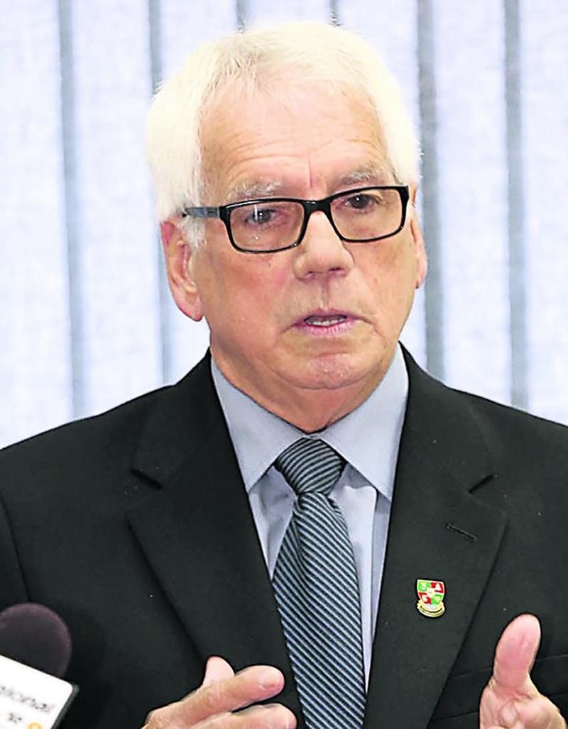 Le maire Jacques Villemaire tire un trait sur 13 ans de vie politique à Saint-Denis.   Photothèque | Le Courrier ©