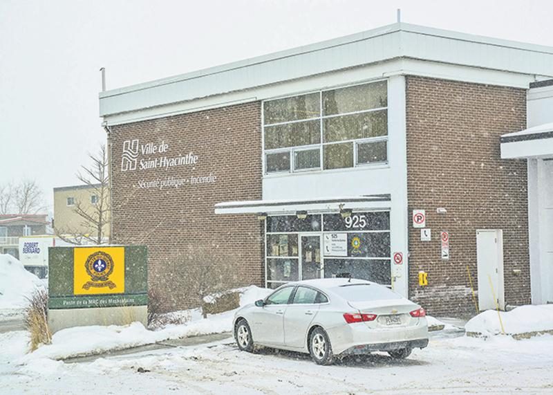 Comme d’autres municipalités au Québec, Saint-Hyacinthe n’entend pas assumer sans broncher la hausse substantielle de sa contribution pour les services policiers de la SQ.   Photo François Larivière | Le Courrier ©