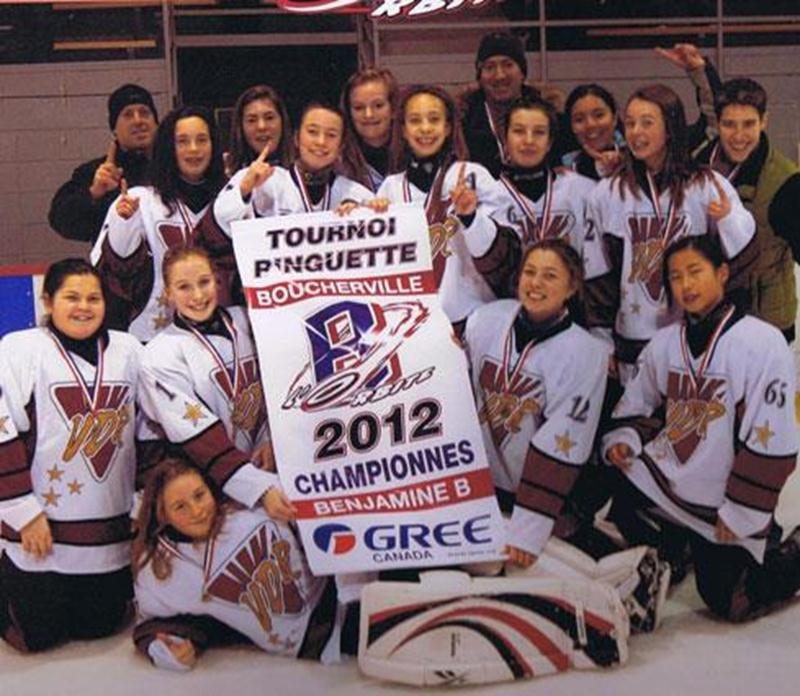 L'équipe de ringuette féminine de la Vallée-du-Richelieu, classe benjamin B, a triomphé au tournoi de Boucherville, qui avait lieu du 17 au 22 janvier. L'équipe a remporté ses trois premiers matchs, avant de gagner avec aplomb la finale, au compte de 7-0, contre Boucherville. Fait à mentionner : la troupe benjamin B n'a perdu aucune partie cette saison.