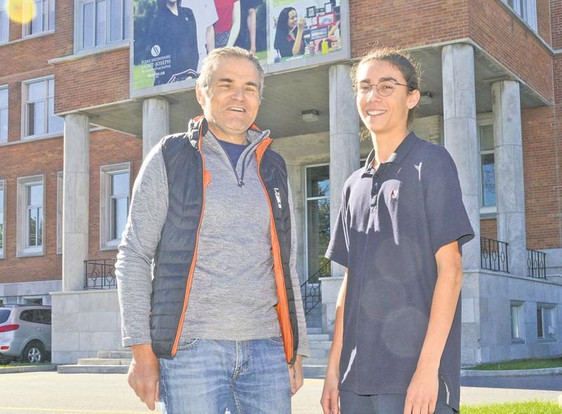 Noël Burlon et Charles Péloquin attendent 125 donneurs à cette collecte. Photo François Larivière | Le Courrier ©