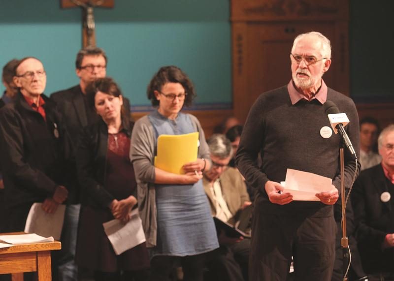 Lundi soir, de nombreux citoyens qui appuient fermement le projet CCM sont revenus à la charge dans le dossier. Photo Robert Gosselin | Le Courrier ©